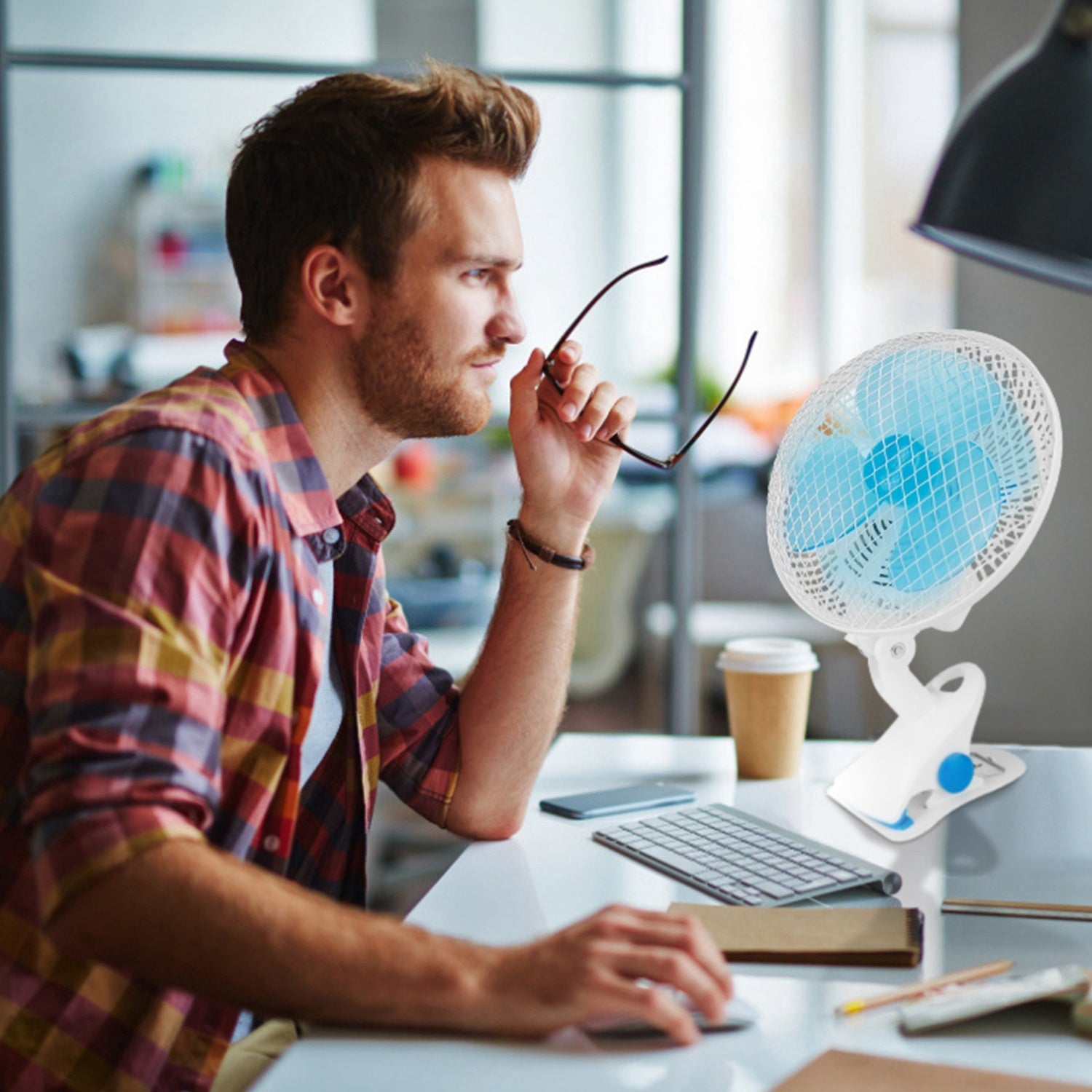 1Pc Clip On Fan 2 Speeds Quiet Clamp Fan Adjustable Tilt Auto Shaking Fan Wall Mount Personal Fan For Desk Office Home Baby Strollers Table Tops With 3.94FT Cord